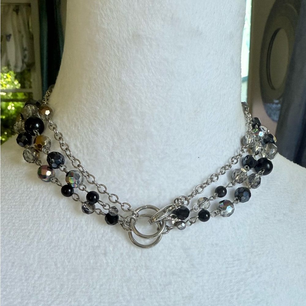 🦢 Cookie Lee Black, Bronze, and Silver Beaded Triple-Strand Necklace - Picture 12 of 12
